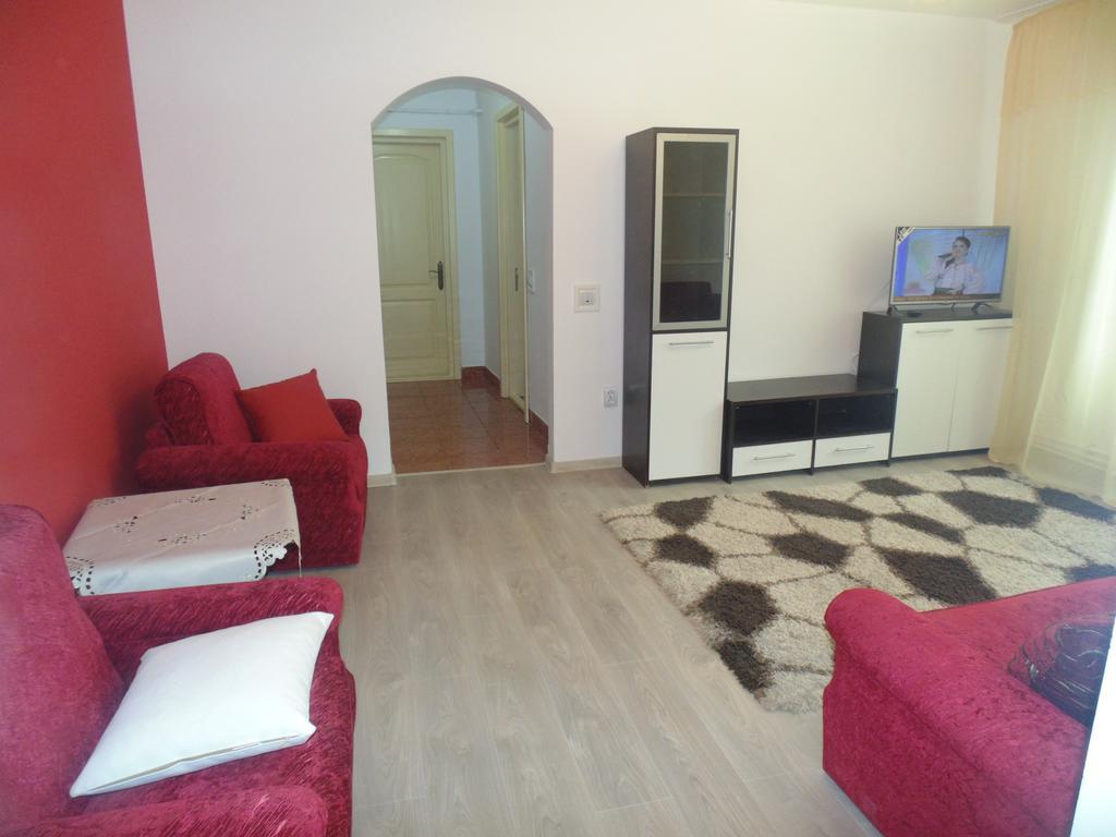 Lary Apartament Suceava Habitación foto